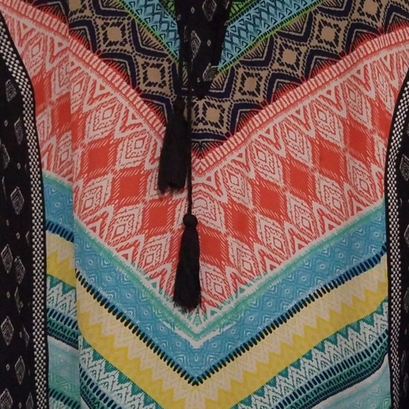 Sleeveless chiffon shirt - Picture 2 of 2